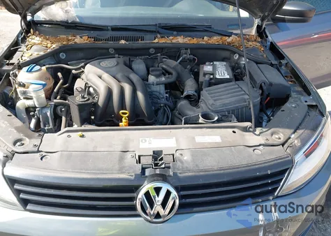 2014 Volkswagen Jetta 2.0L S z USA, uszkodzony, nr VIN 3VW2K7AJ3EM221290